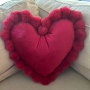 “New” Edie Home Heart-Shaped Red Holiday Pillow
